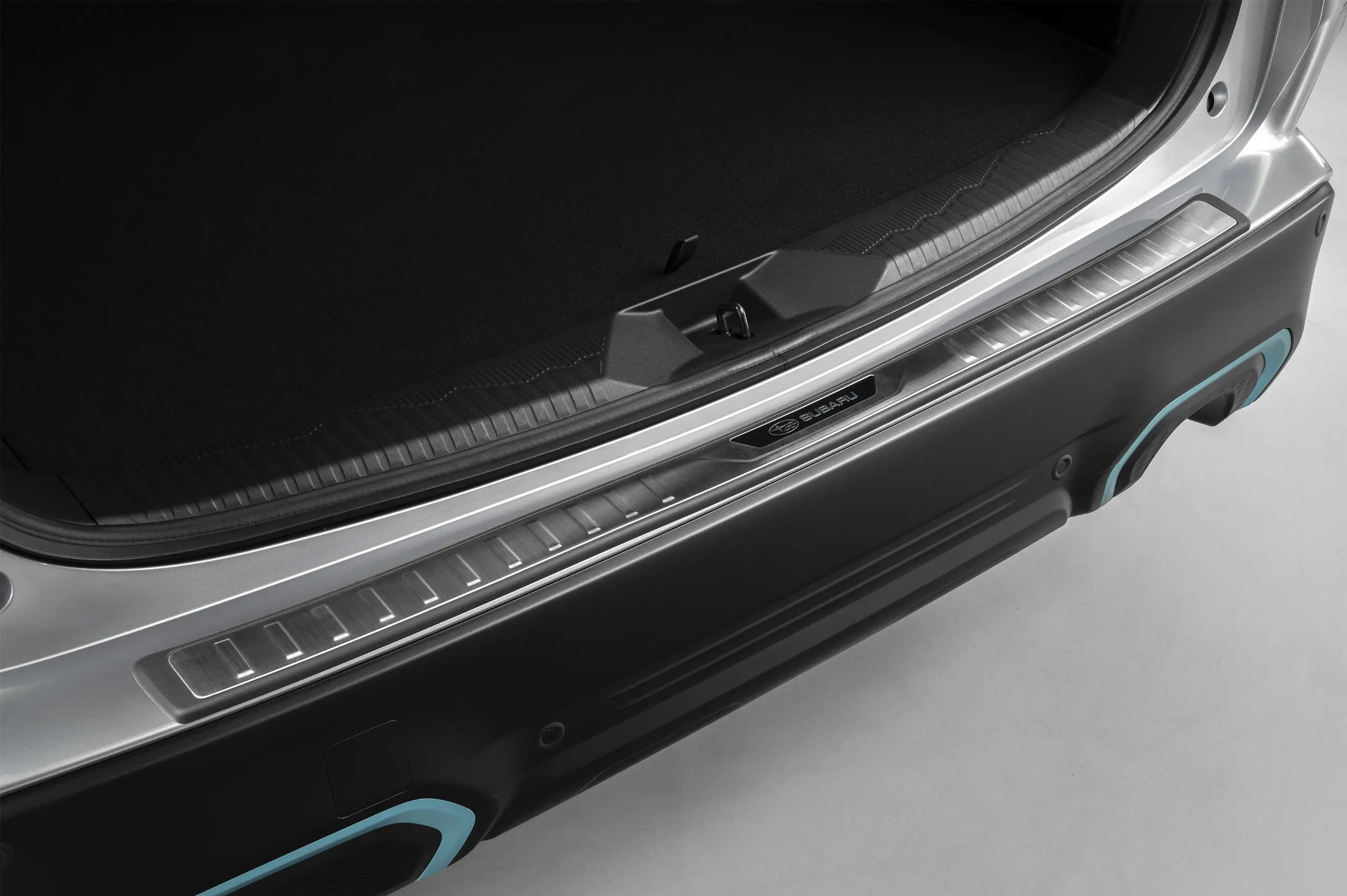 Cargo Step Panel - Aluminium - image