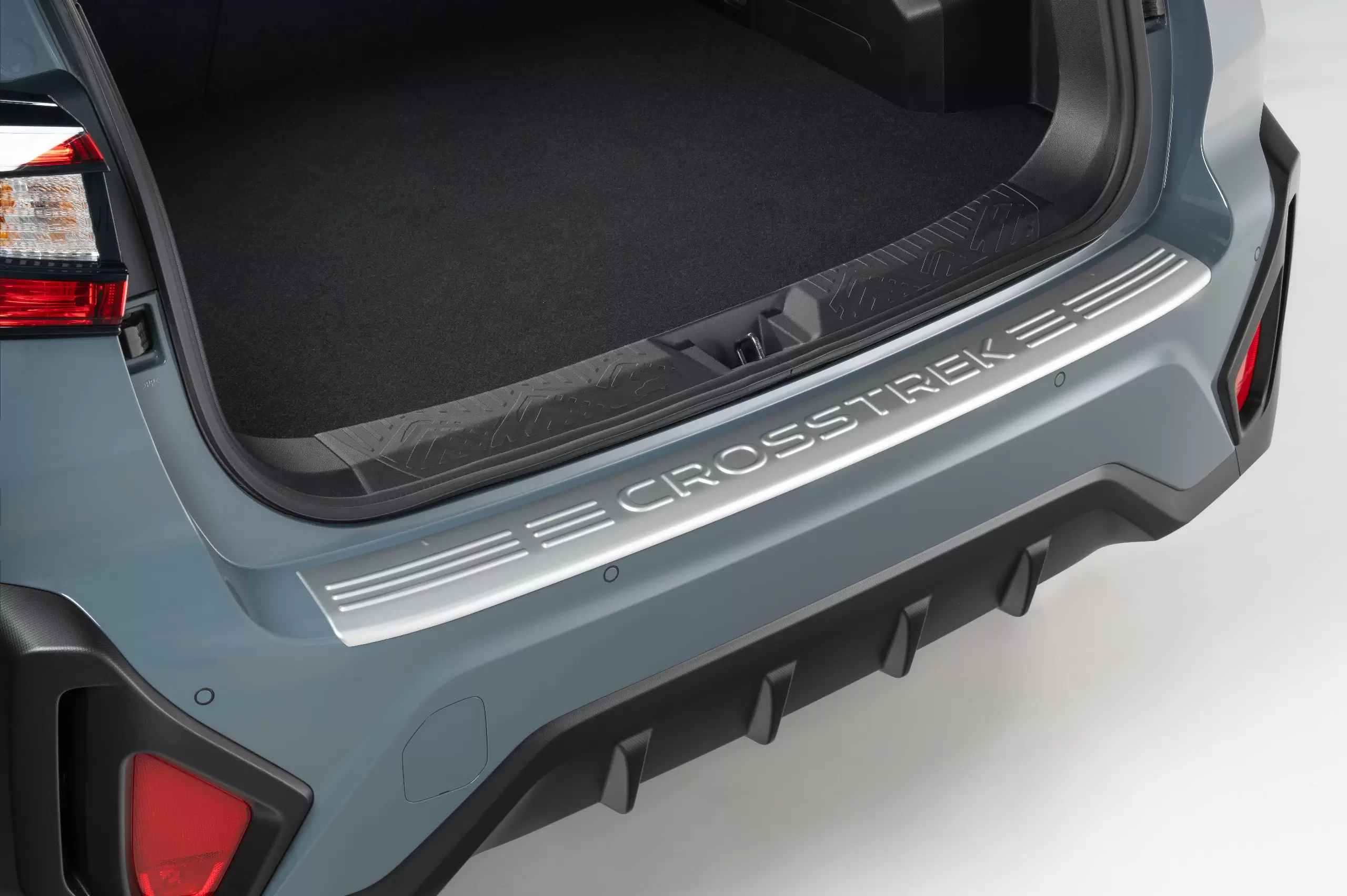 Silver Cargo Step Panel (Resin)