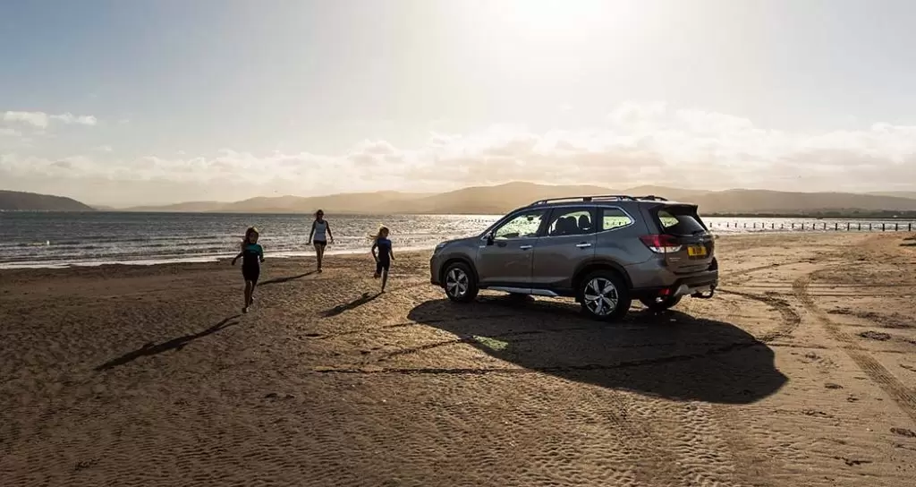 TOP 5 UK COASTAL ADVENTURES TO EXPLORE IN A SUBARU